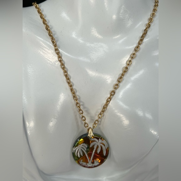 Vintage palm trees 🌴 reverse carved watermelon Heliotrope necklace - Picture 3 of 11